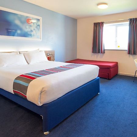 Travelodge Southampton Central Exterior foto
