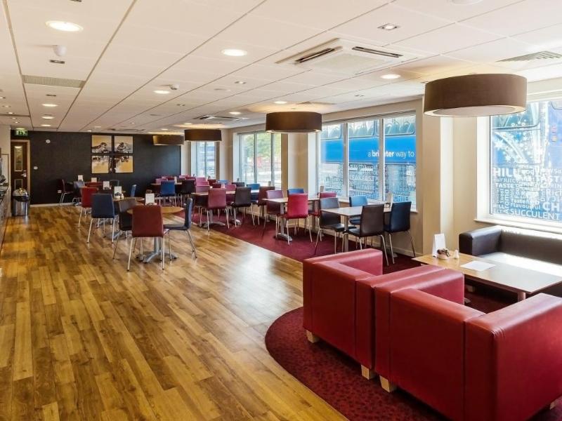 Travelodge Southampton Central Exterior foto